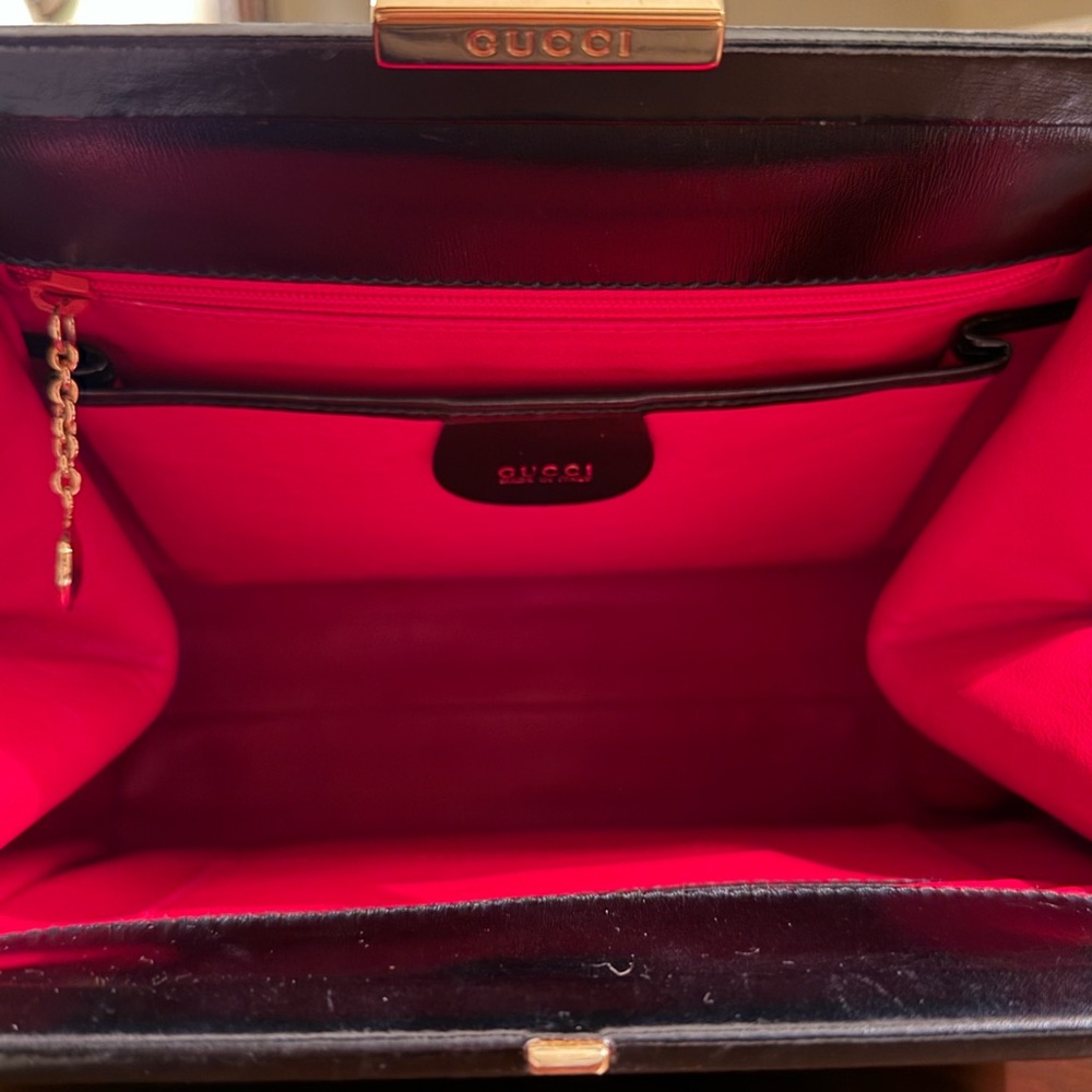 Gucci Black Leather Shoulder Bag - Picture 11 of 15